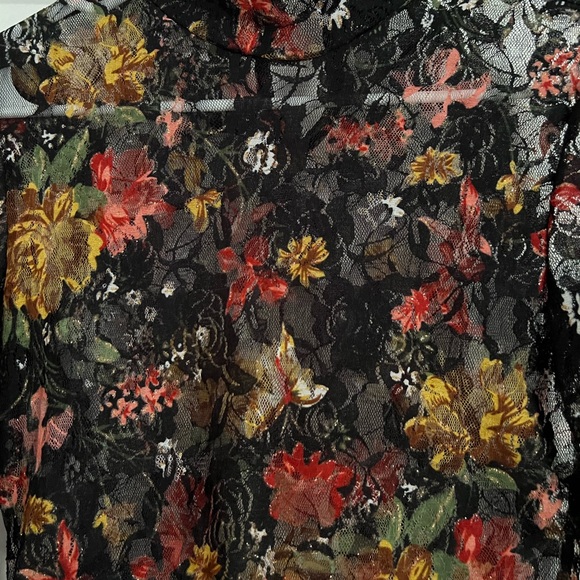SHEIN floral mesh top - Picture 2 of 6